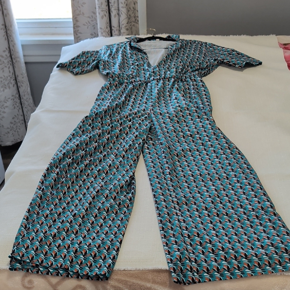Chic Patterned Women's Jumpsuit - Picture 7 of 7